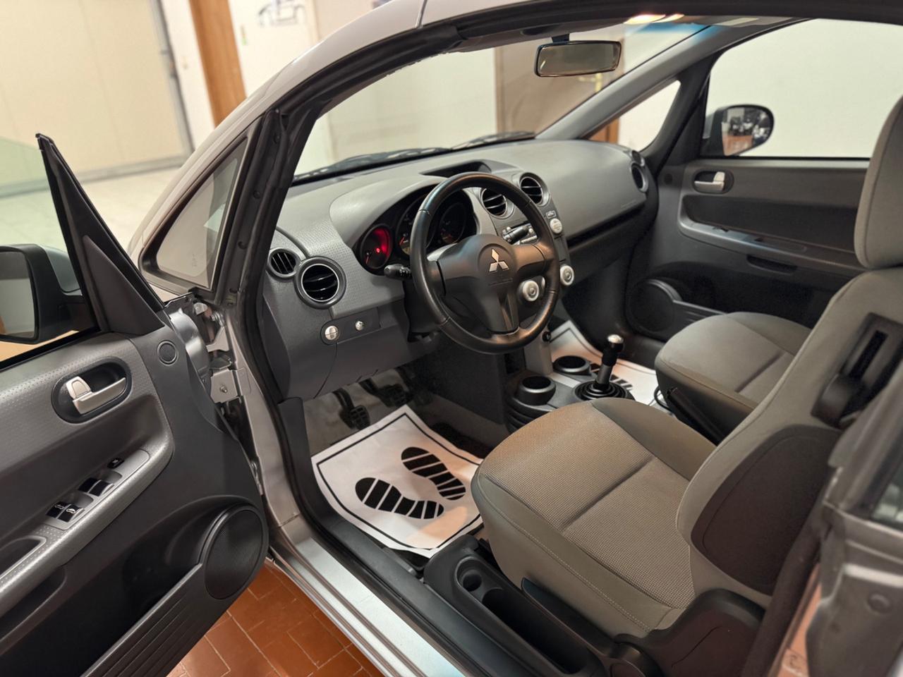 Mitsubishi Colt 1.5 16V CZC cabrio con 40.000km 06