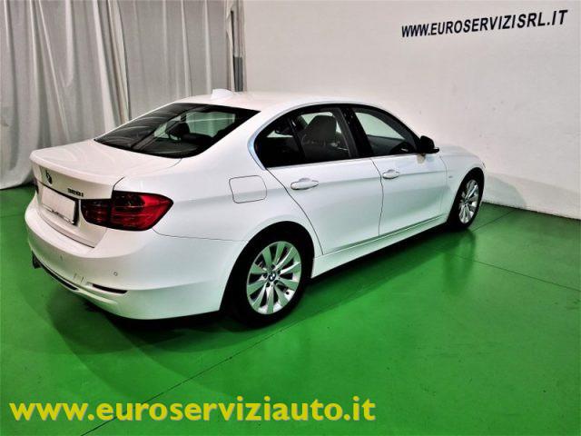 BMW 328 i Luxury