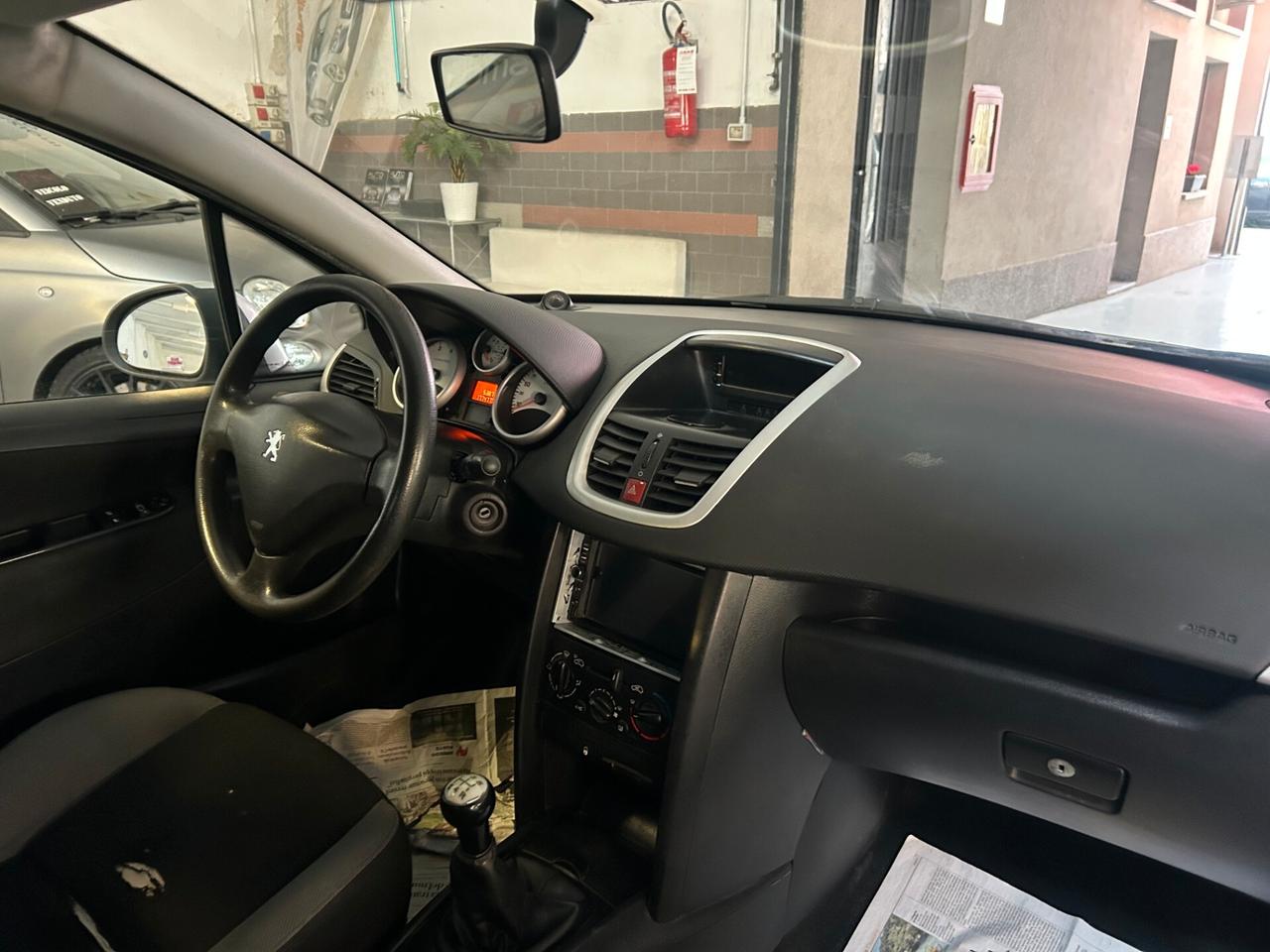 Peugeot 207 1.4 8V 75CV 5p. X Line