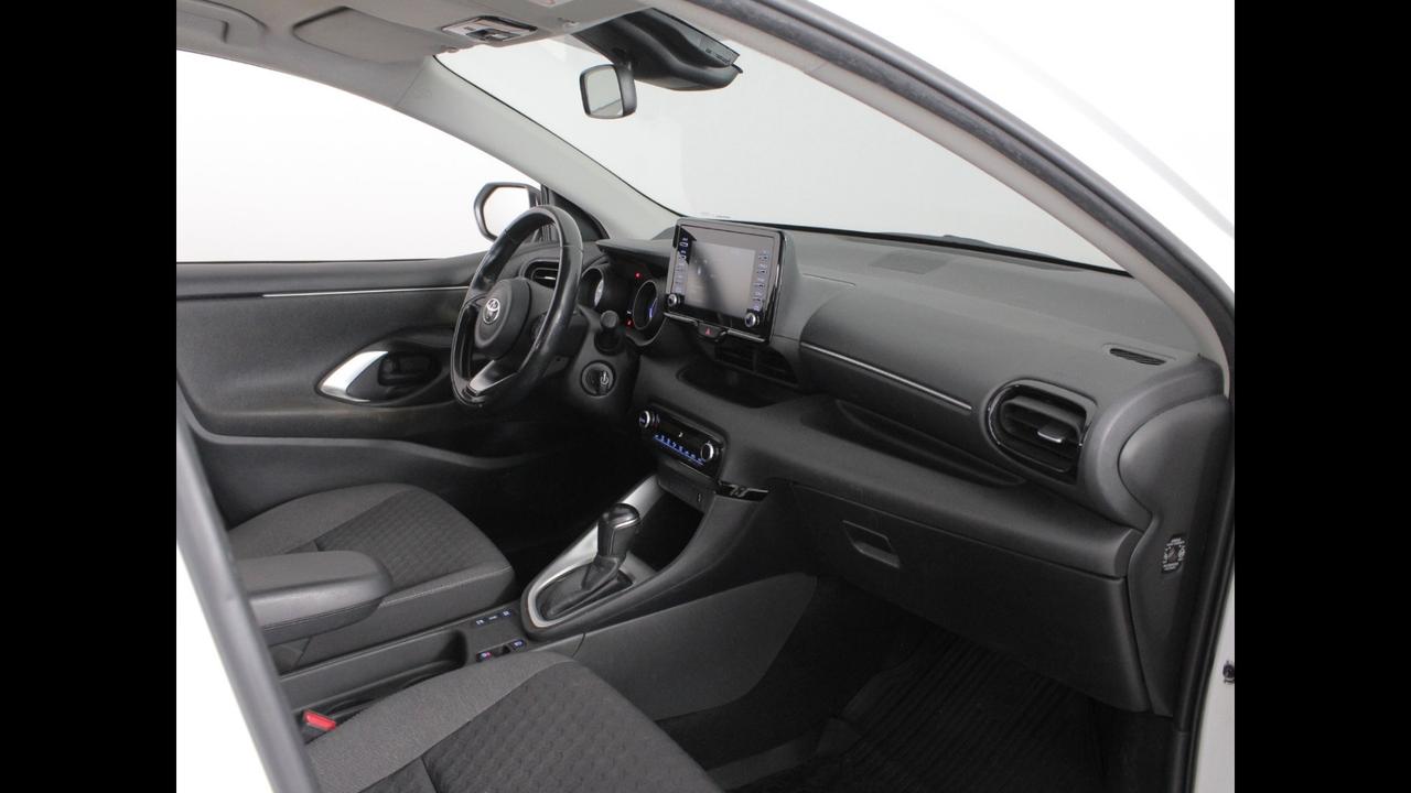 TOYOTA Yaris IV 2020 - Yaris 1.5h Trend