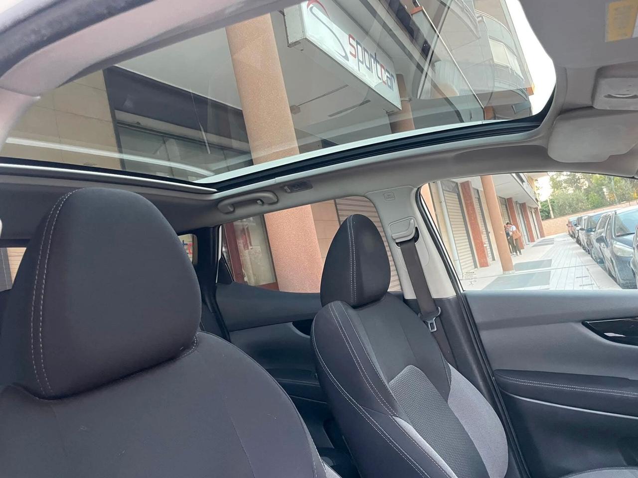 Nissan Qashqai 1.7 dCi 150 CV 4WD CVT N-Connecta TETTO LED TELEC 360 18'