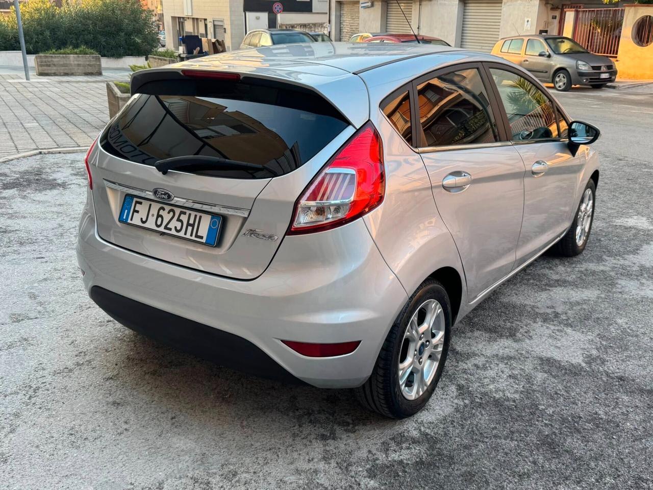 FORD FIESTA 1.5 TDCI 75 CV. E6 TITANIUM NAVI+CERCHI