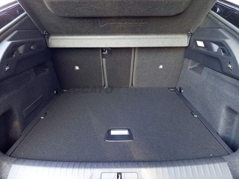 Peugeot 3008 3008 1.2 hybrid Allure 145cv e-dcs6