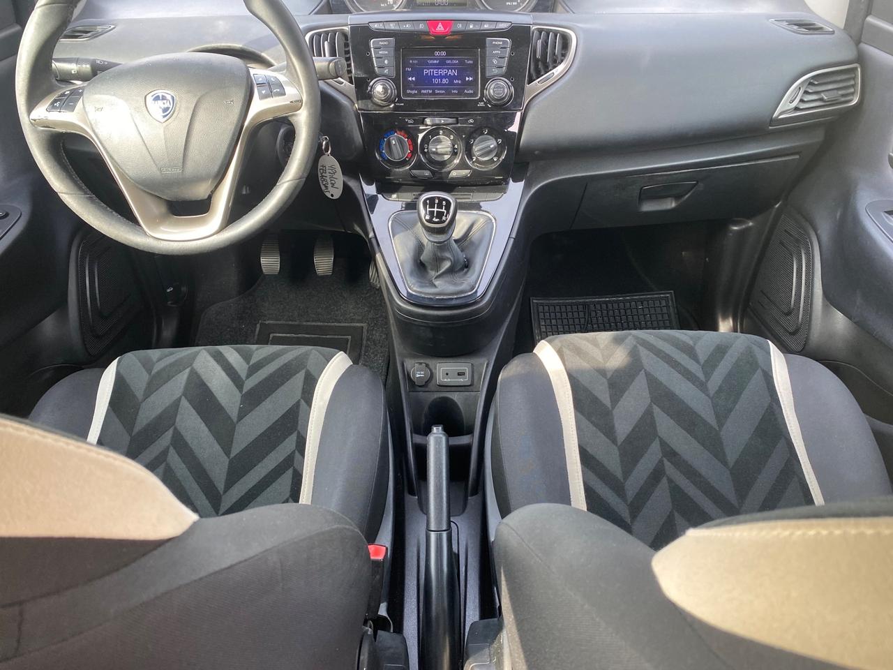 Lancia Ypsilon 1.2 69 CV 5 porte GPL Ecochic Opening Edition