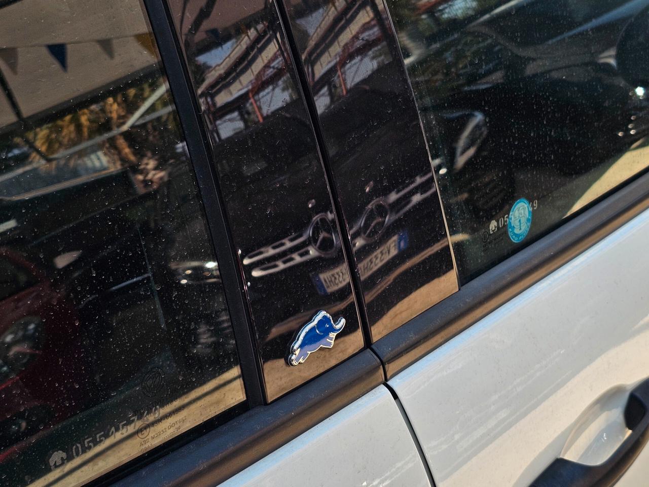 Lancia Ypsilon 1.2 GPL Ecochic Elefantino Blu 5P