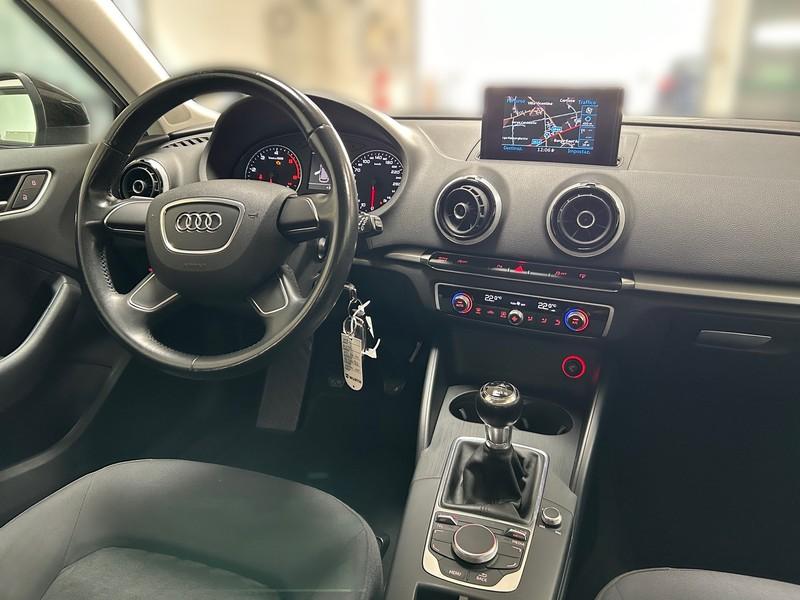 Audi A3 sportback 2.0 tdi attraction