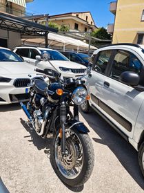 Triumph Bonneville T120 Tutti i tagliandi dimostrabili con fatture .unico Proprietario