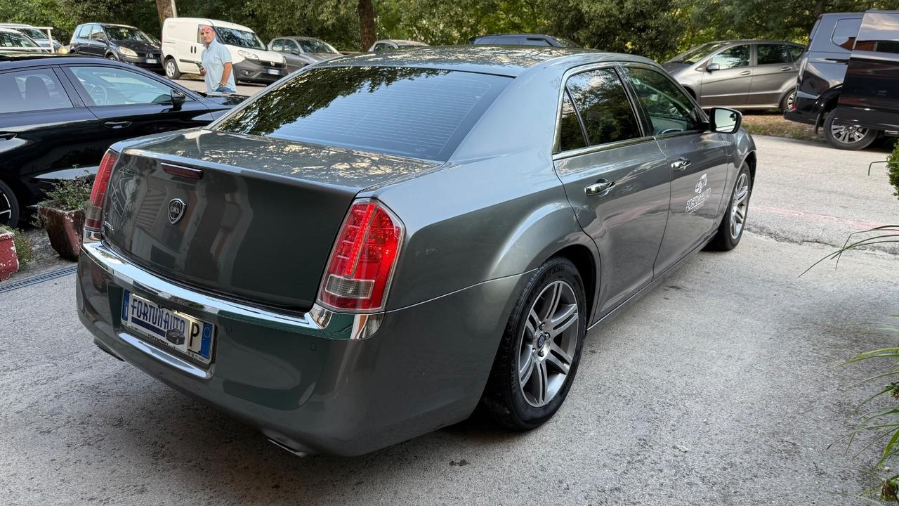 Lancia Thema 3.0 V6 Multijet II 190 CV Platinum