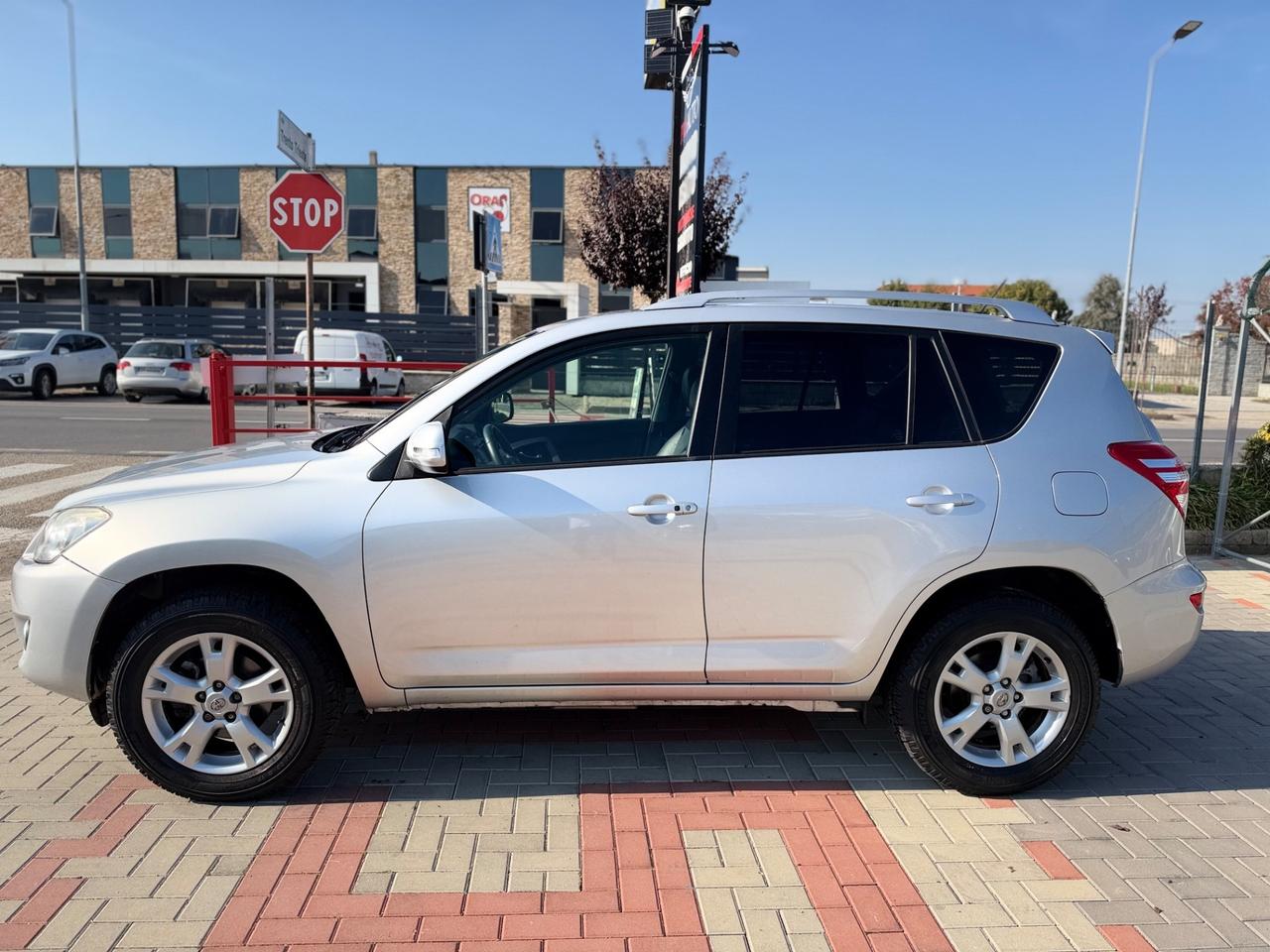 Toyota RAV 4 RAV4 2.2 D-4D 150 CV DPF Luxury