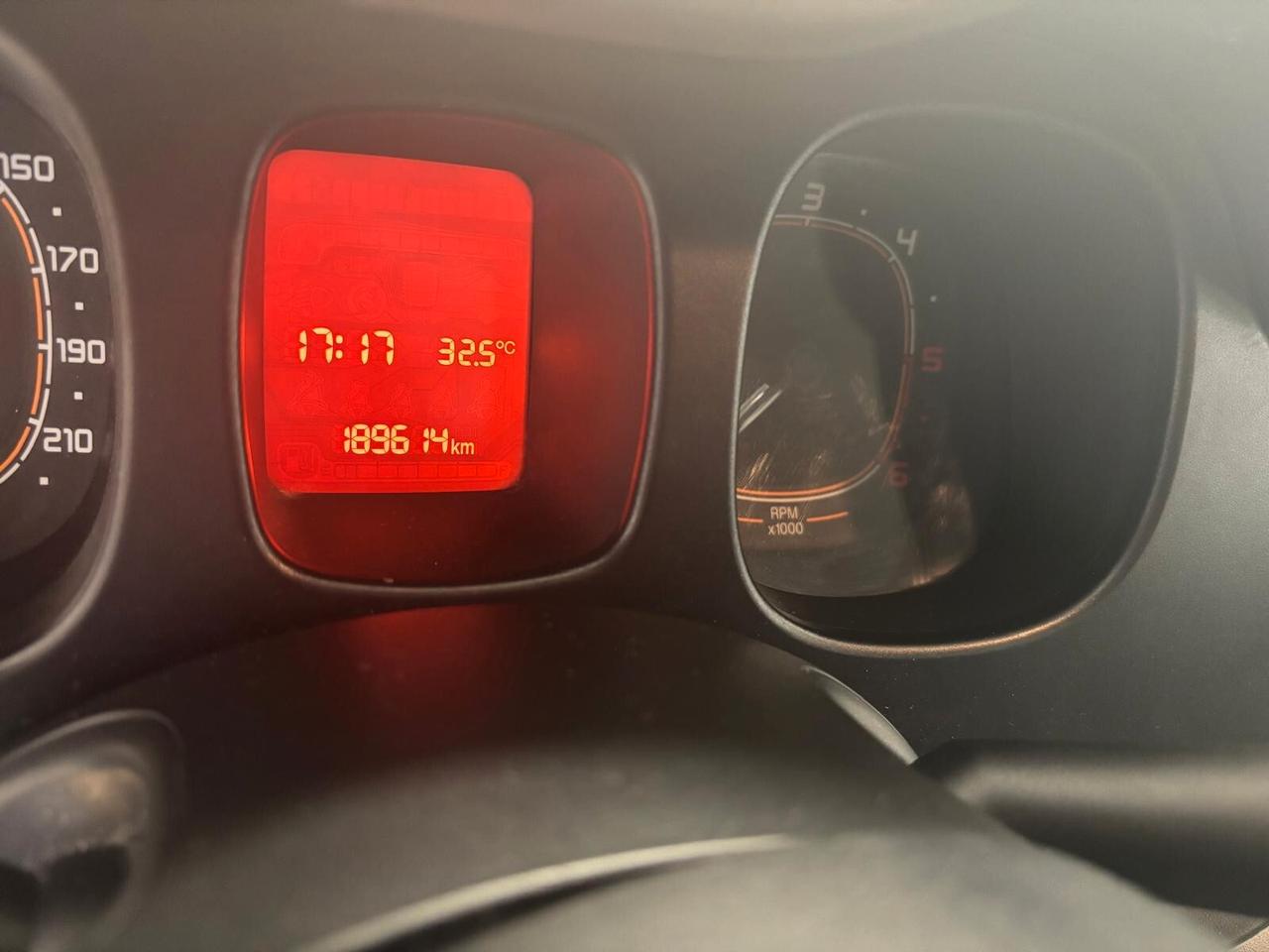FIAT PANDA ANNO 2016 DS 1.3 MULTIJET ADATTA NEOPATENTATI KM 189 MILA