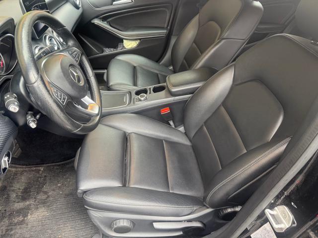 MERCEDES-BENZ A 200 d Automatic Business NIGHT EDITION