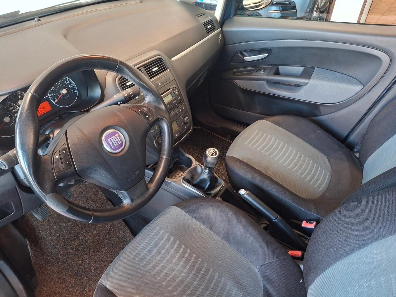 Fiat Grande Punto 5p 1.4 *NEOPATENTATI