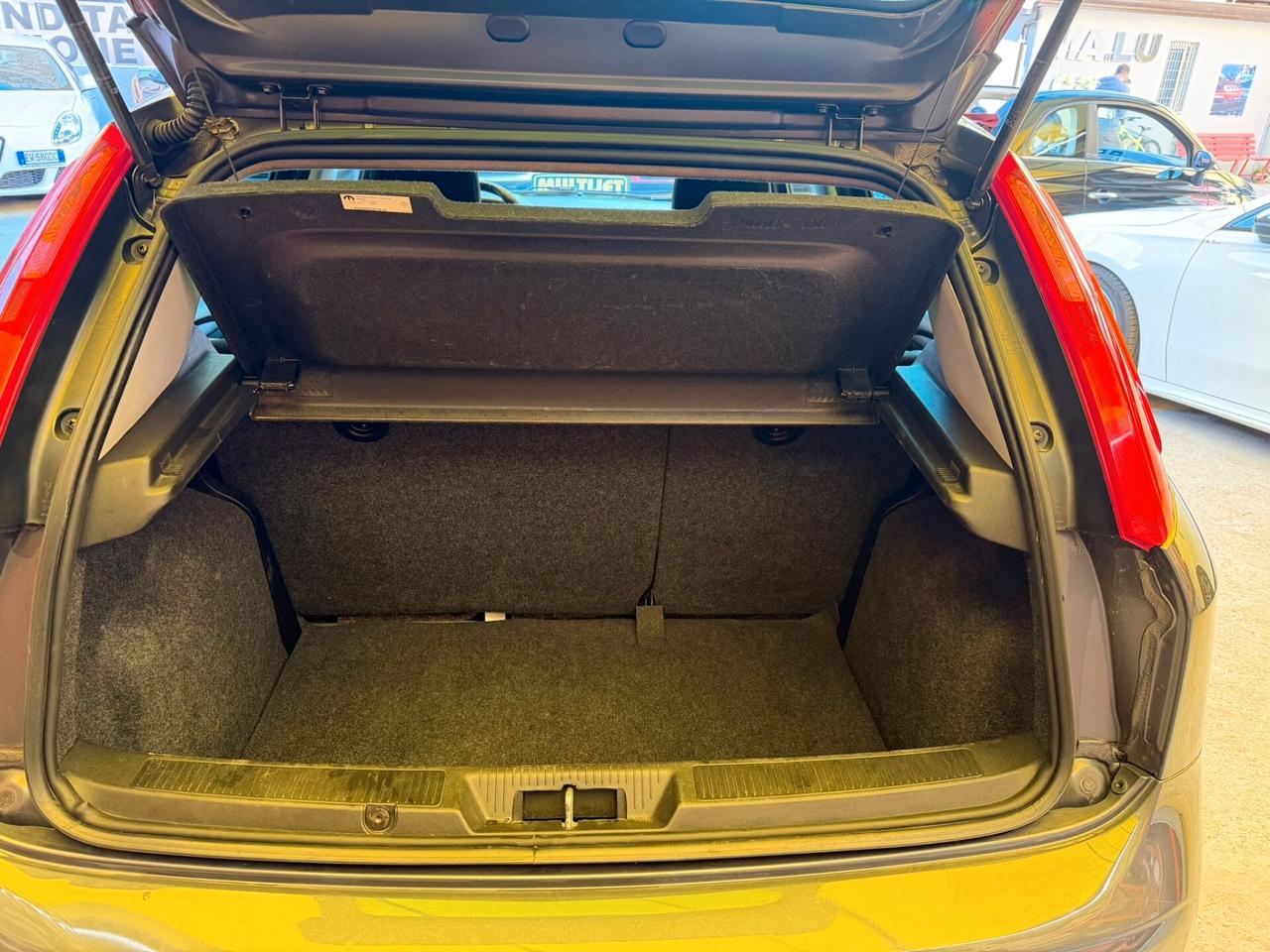 Fiat Punto 1.3cc diesel 12 mesi garanzia-2017