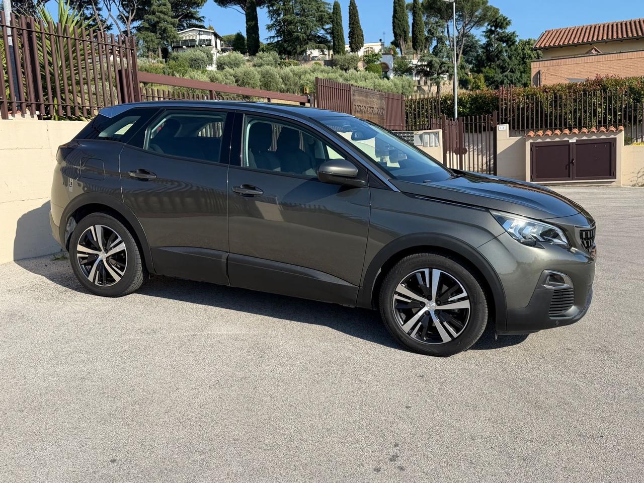 Peugeot 3008 1.5 BlueHDi *TAGLIANDATA*