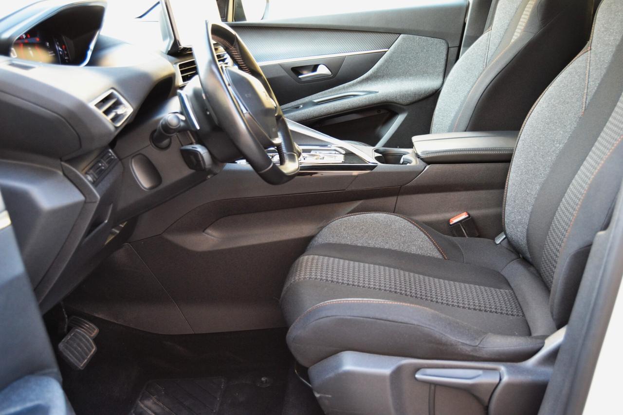 Peugeot 3008 BlueHDi 130 S&S EAT8 Active Business 04/2021
