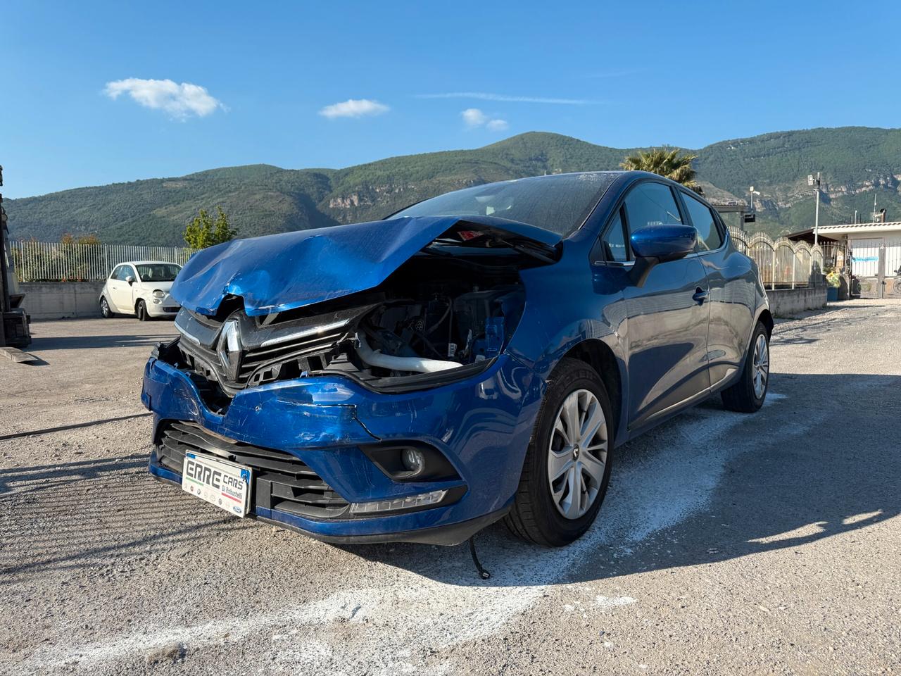 RENAULT CLIO ANNO 2018 1.5 DIESEL 75 CV *SINISTRATA