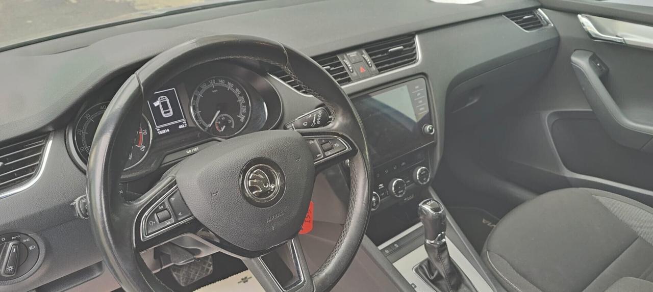 Skoda Octavia 1.5 DSG Wagon Ambition G-Tec