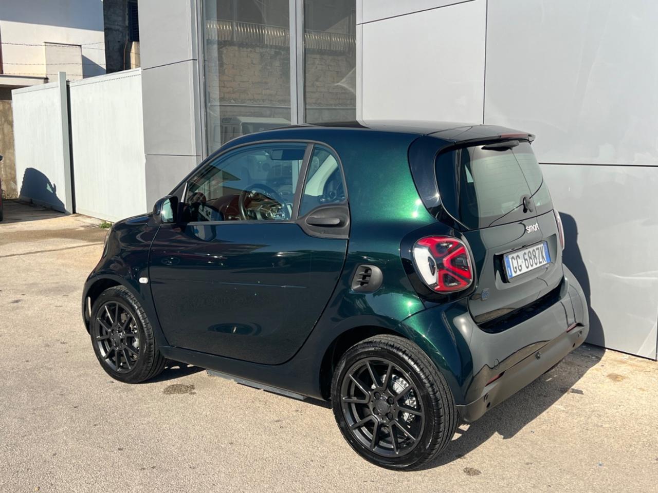 Smart ForTwo eq British Green - anno 2021 - km 71.000