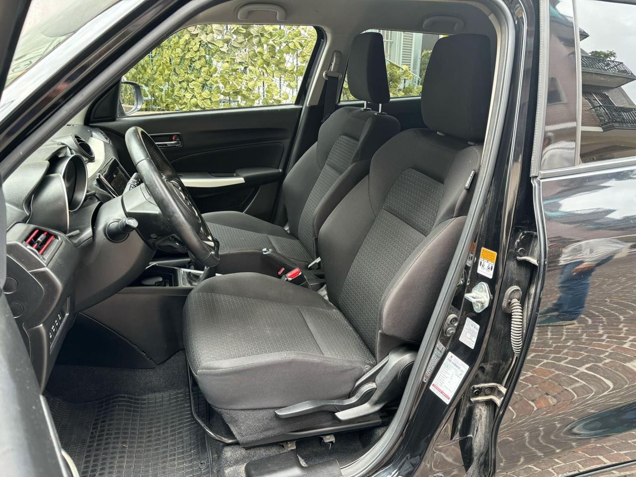 Suzuki Swift 1.0 Boosterjet Hybrid S