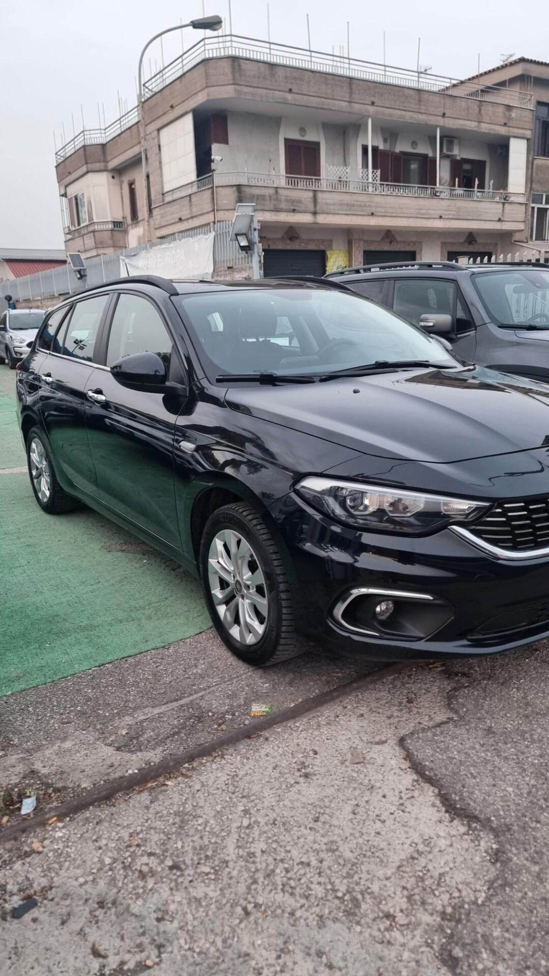 Fiat Tipo 1.6 Mjt S&S DCT SW Lounge 2020