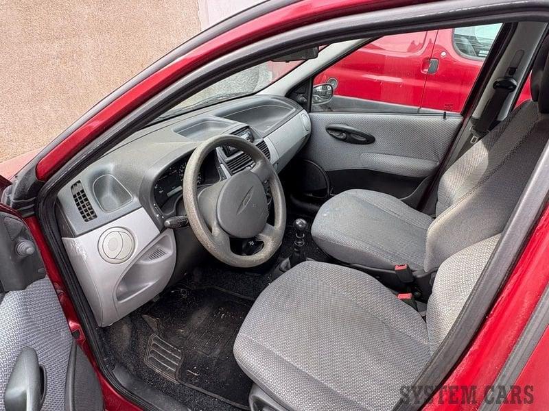 FIAT Punto AUTO PER COMMERCIANTI Punto 1.2i cat 5 porte Verve