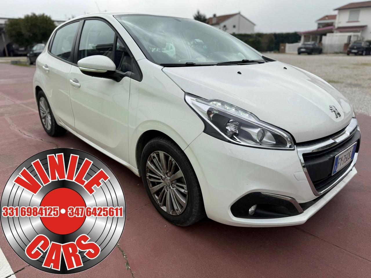Peugeot 208 PureTech 82 5 porte FINANZIABILE