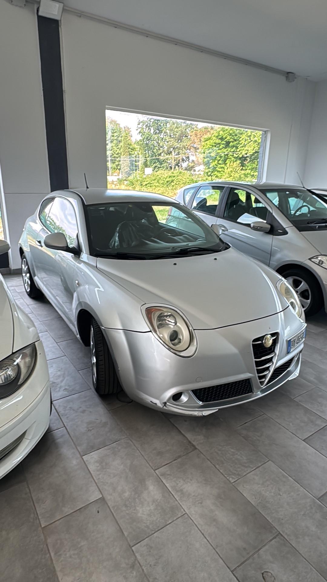 Alfa Romeo MiTo 1.6 JTDm 16V Distinctive Sport Pack