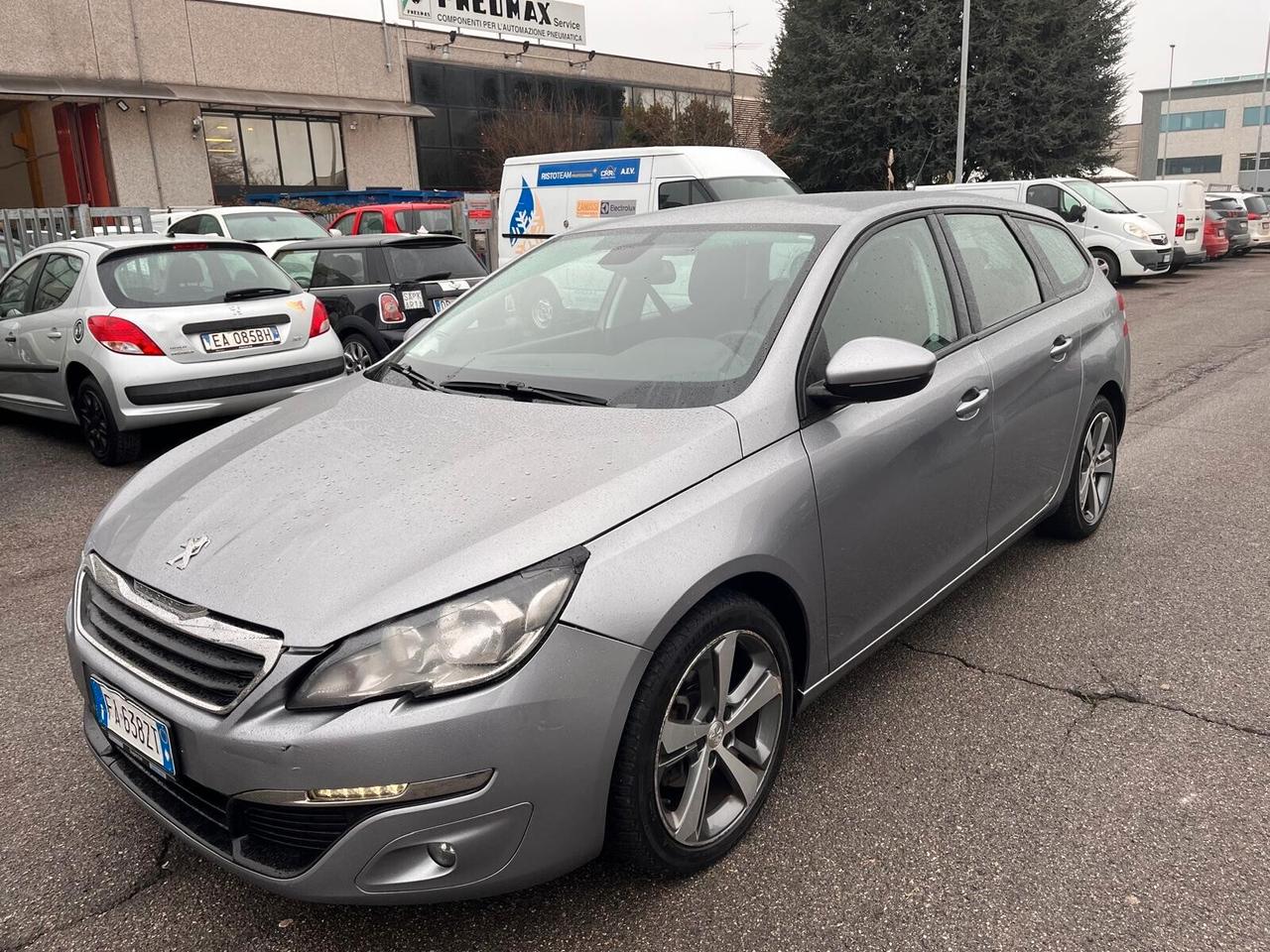 Peugeot 308 BlueHDi 100 S&S SW Business