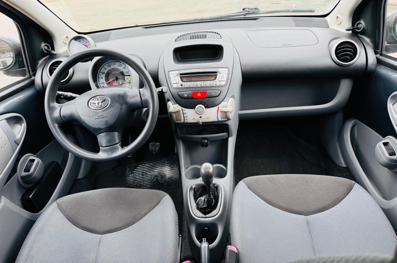 Toyota Aygo 1.0 12V VVT-i 5 porte