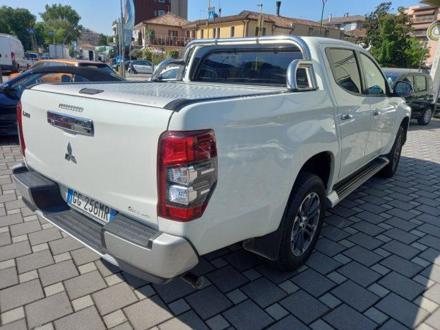 MITSUBISHI L200 2.3 D Double Cab 4x4 Super Select P2 Intouch Inten