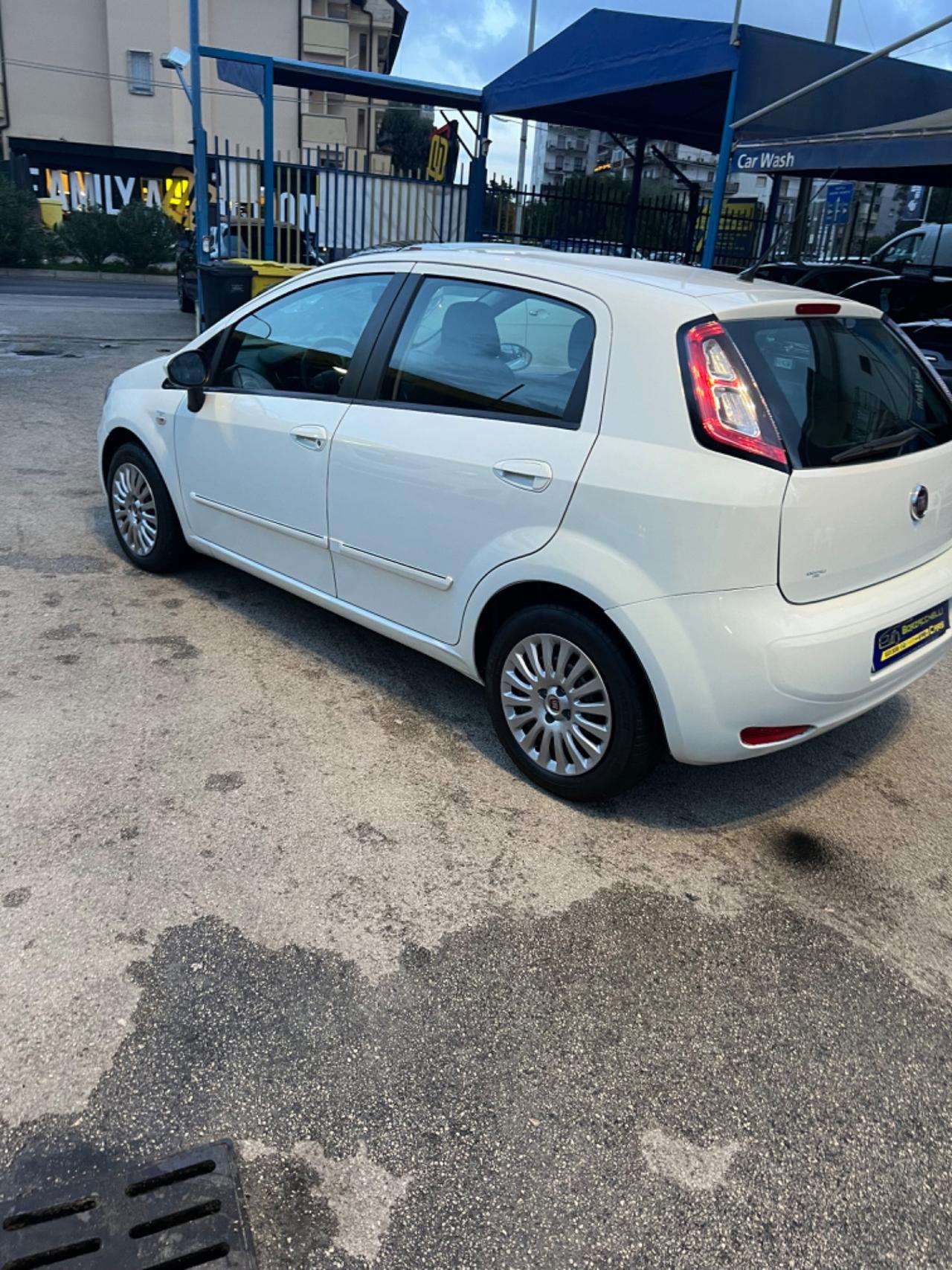 Fiat Punto 1.3 MJT II 75 CV 5 porte Lounge