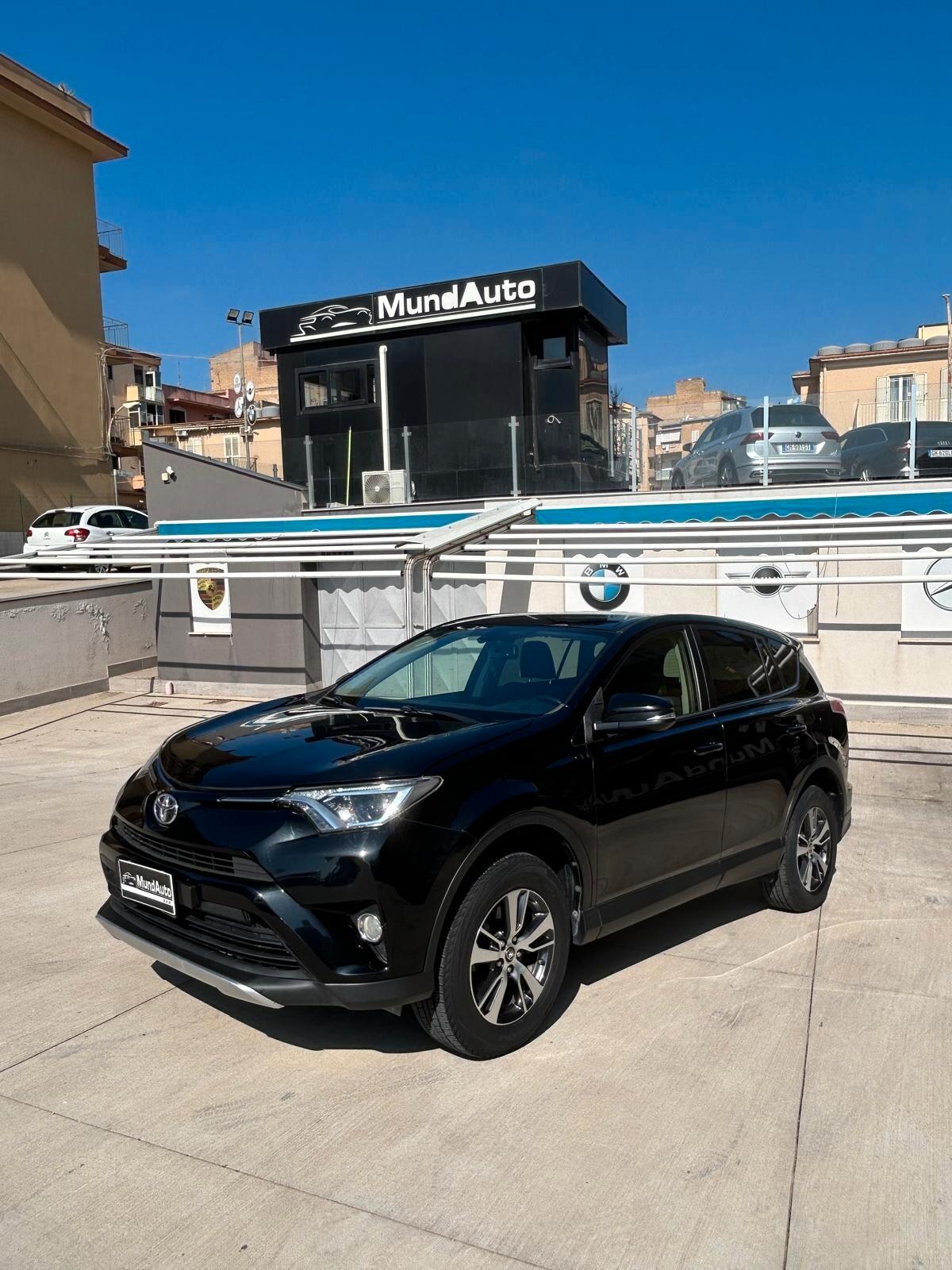 RAV4 2.0 D-4D 2WD Lounge