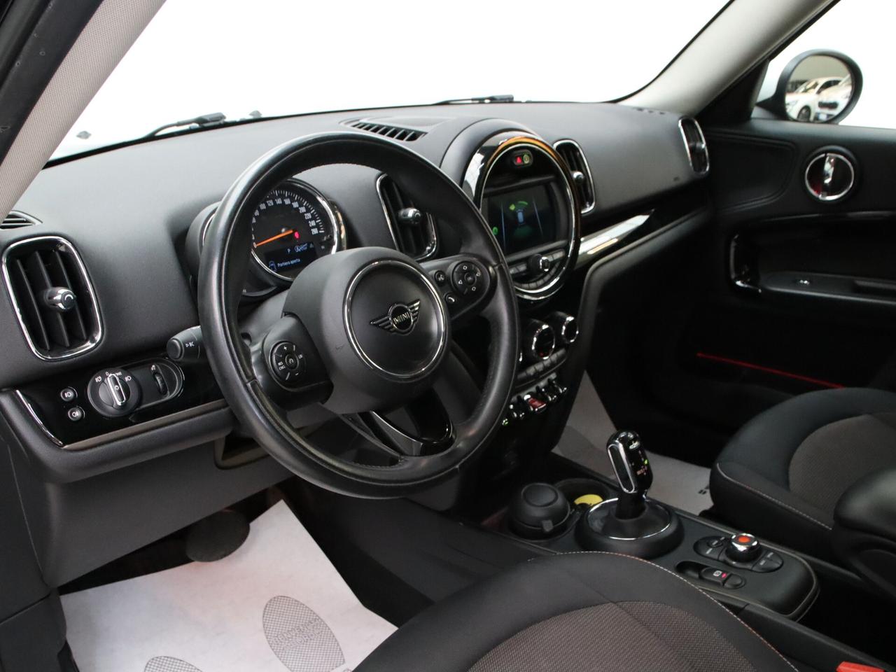 MINI Cooper D Countryman F60 2020 2.0 Business all4 auto 4x4