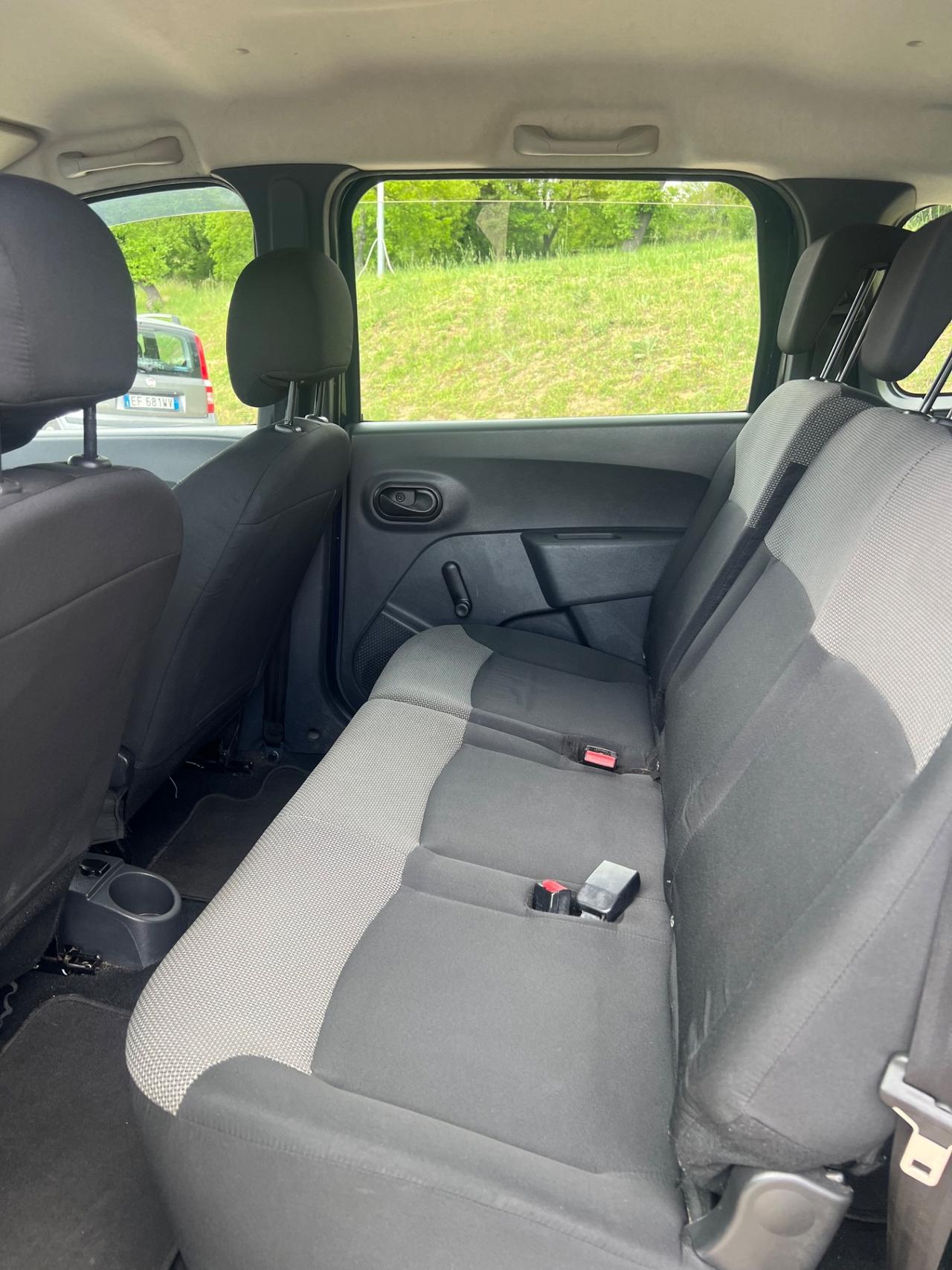Dacia Lodgy 1.6 GPL 7 posti Comfort PERMUTE RATE GARANZIA