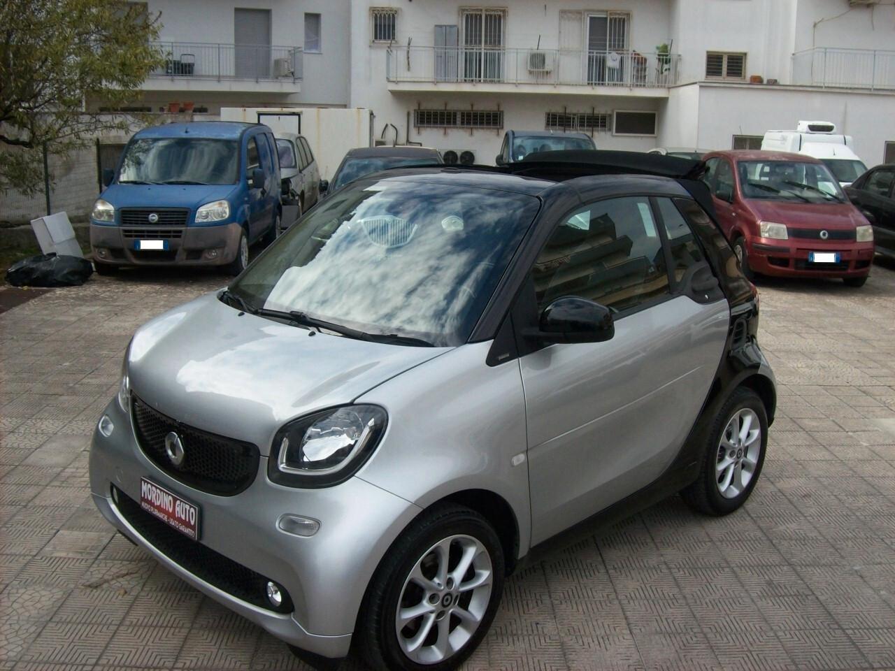 Smart ForTwo Cabrio 1.0 twinamic 71CV Passion