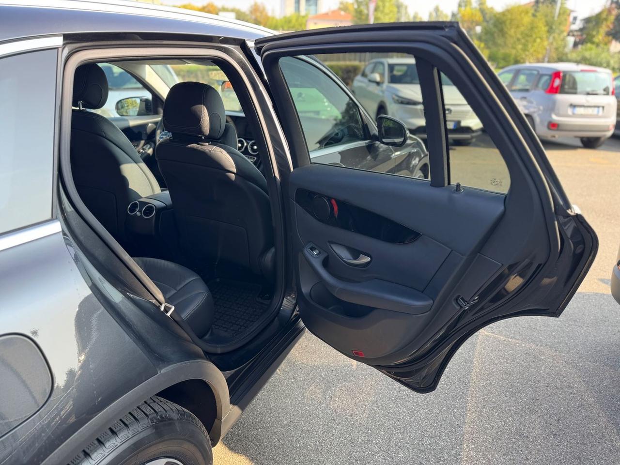 Mercedes-Benz GLC 200 Business #7285