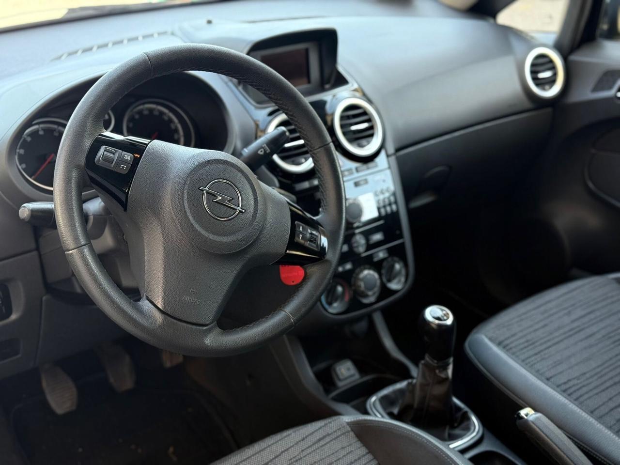 Opel Corsa 1.2 3 porte Edition