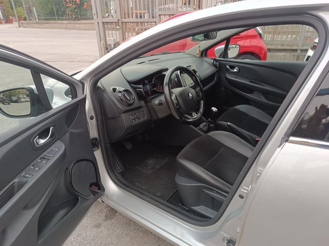 RENAULT Clio TCe 12V 90 CV 5 porte Moschino Intens