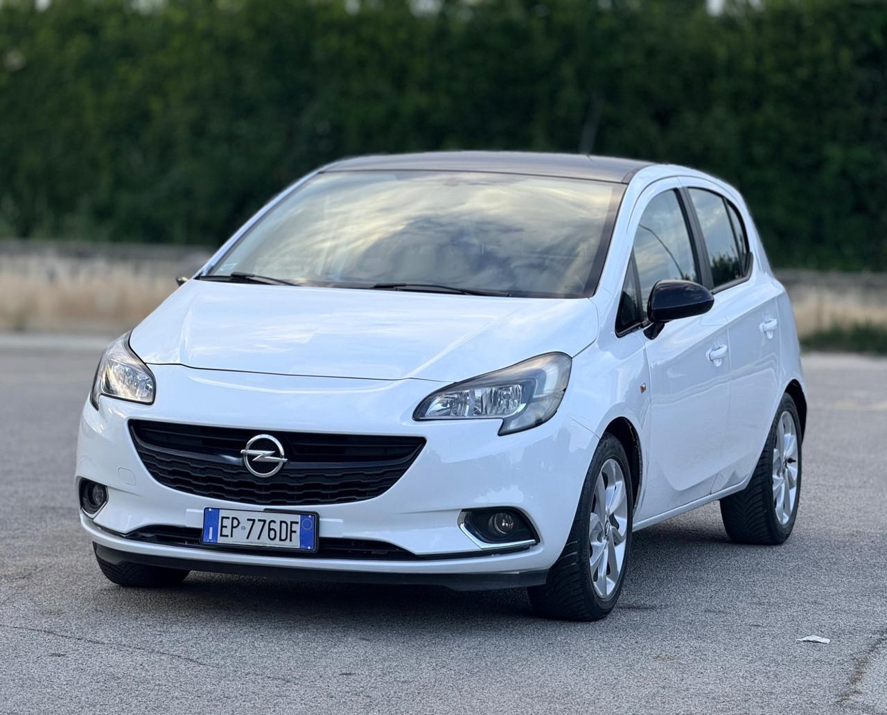 Opel Corsa 1.4 benzina Automatica