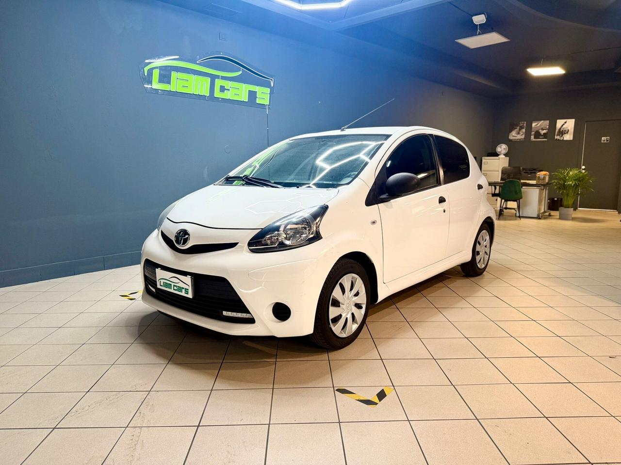 Toyota Aygo 1.0 12V VVT-i 5 porte Active Connect