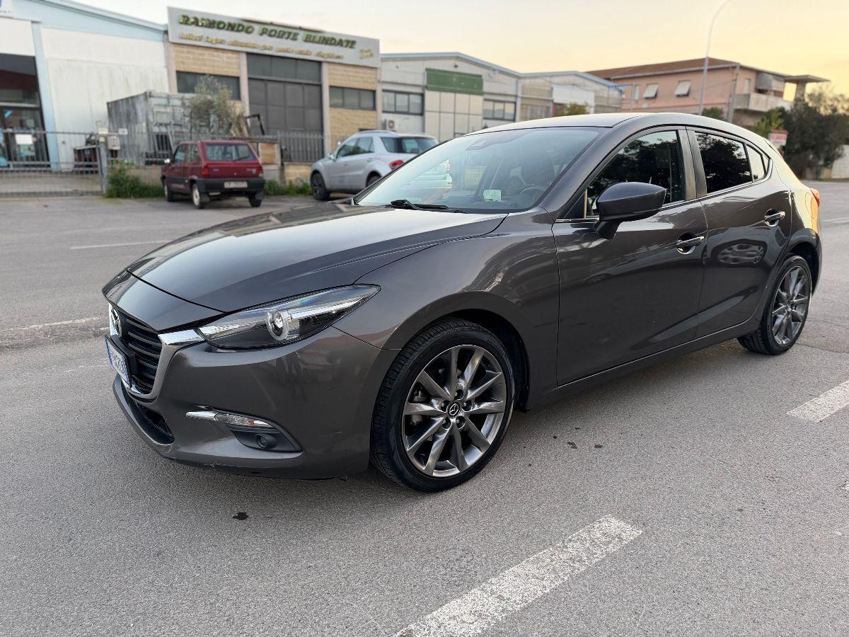 MAZDA - Mazda3 - 1.5 Skyactiv-D Exceed