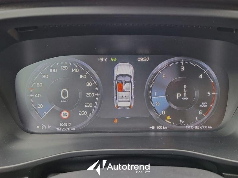 Volvo XC40 D3 150 CV AWD Automatica NAVI LED Business