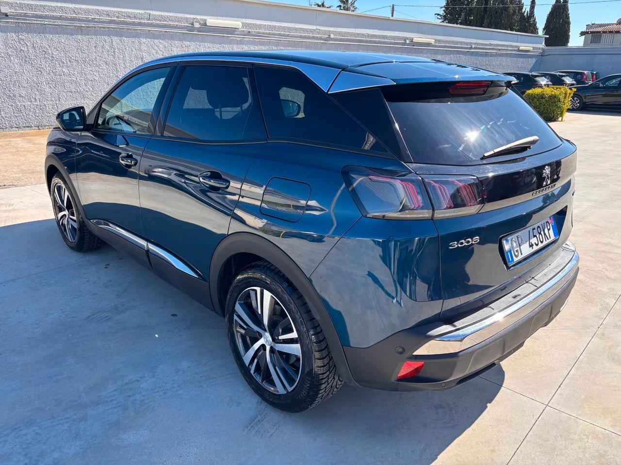 Peugeot 3008 Hybrid4 300 e-EAT8 Allure Pack