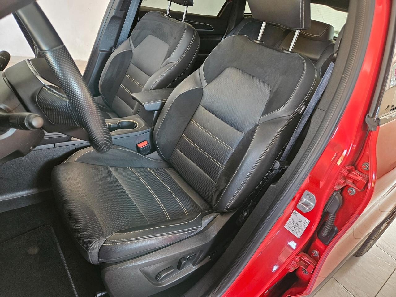 Renault Arkana Full Hybrid E-Tech 145 CV Engineered Fast Track