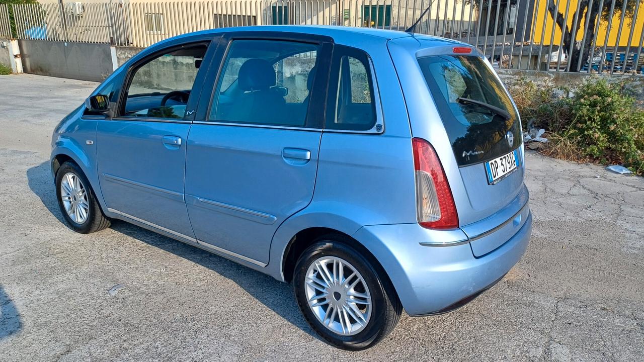 Lancia MUSA 1.3 Multijet 16V Argento