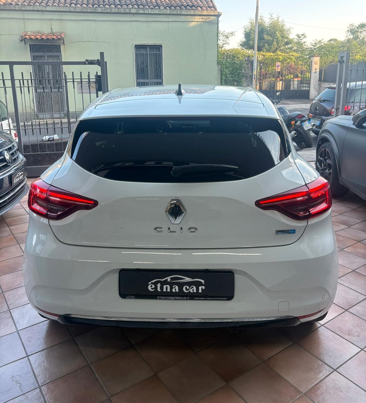 Renault Clio 1.6 E-Tech full hybrid Techno 145cv auto