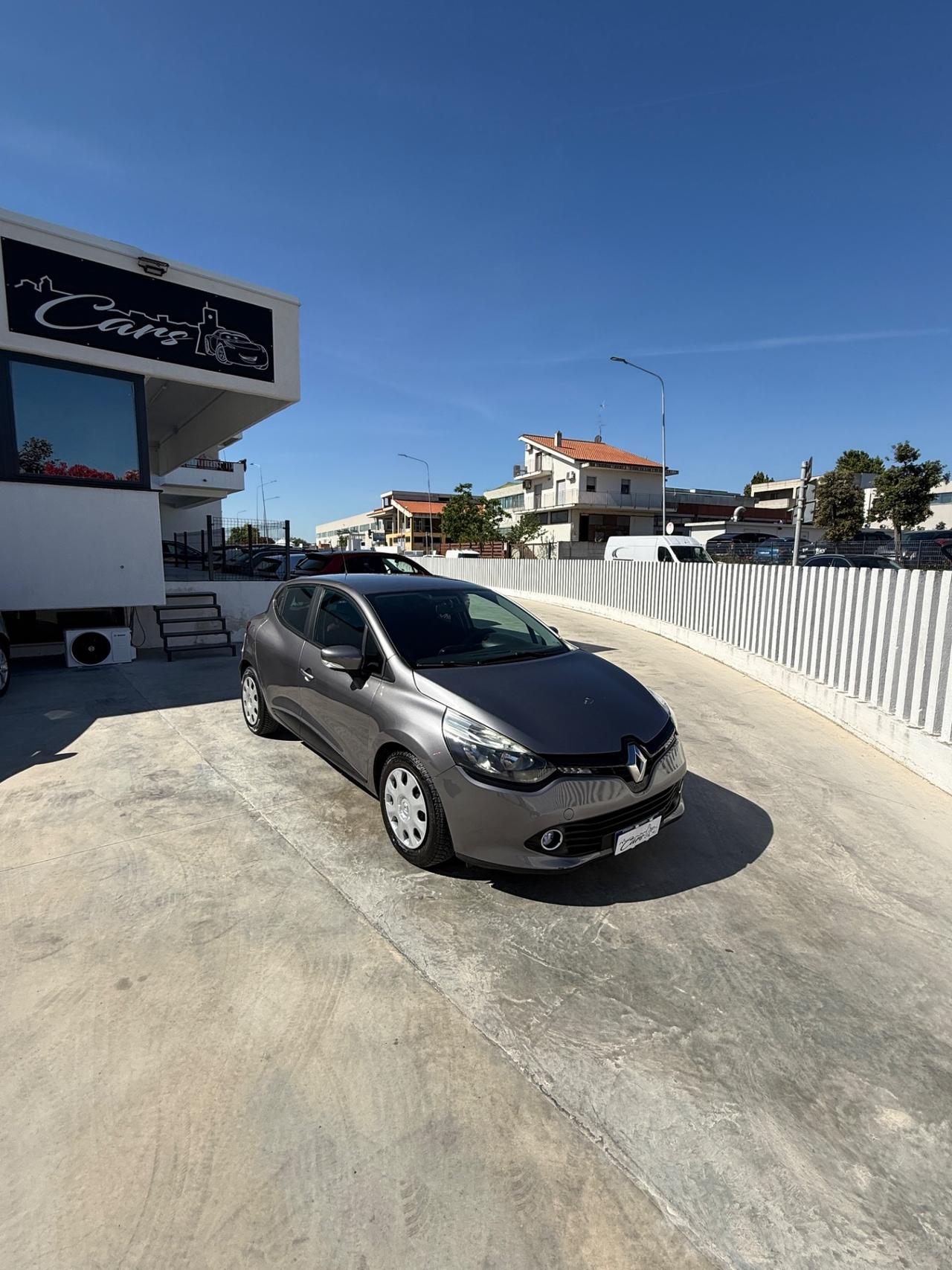 Renault Clio dCi 8V 75CV Autocarro 4 Posti