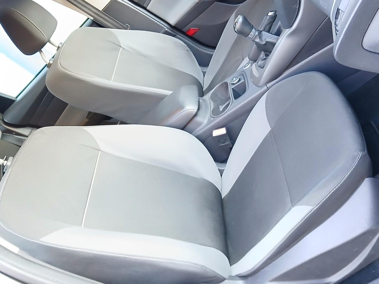 Ford Focus 1.6 ( motore normale ,non ecoboost) GPL Titanium