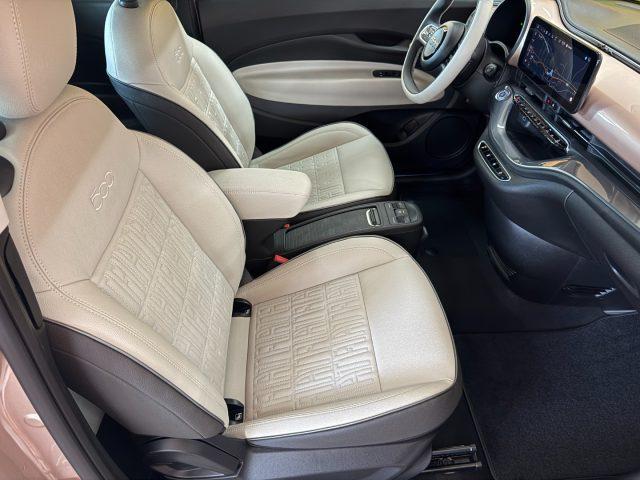 FIAT 500e Berlina 42 kWh La Prima 320