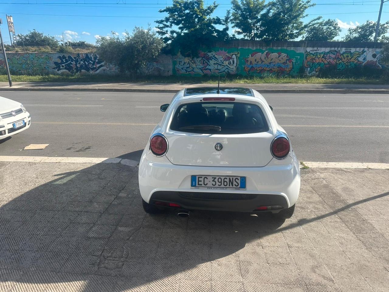 Alfa Romeo MiTo 1.3 JTDm-2 95 CV S&S Distinctive Sport Pack